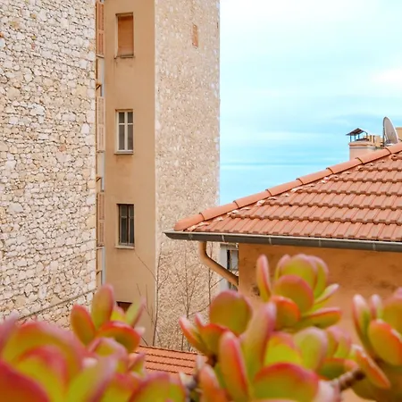 Jolie Proche Monaco Apartment *